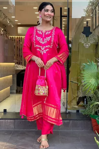 Women's viscose silk embroidered pink kurta pant set with chanderi dupatta