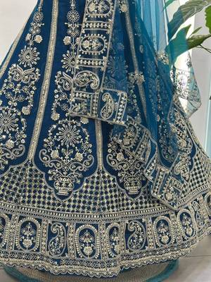 dark- blue heavy embroidered lehenga 3