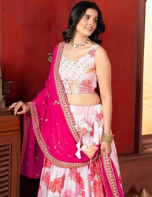 white &pink embroidered lehenga 3