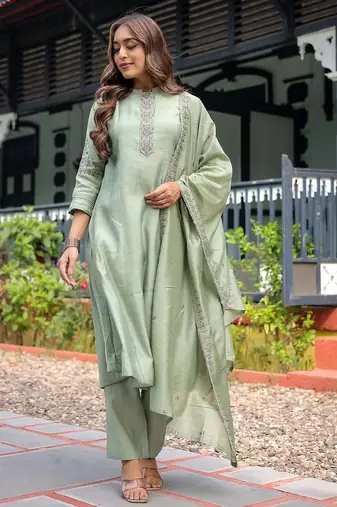 Women's muslin silk floral embroidered pista kurta pant set with chanderi dupatta | anarkali style salwar kameez