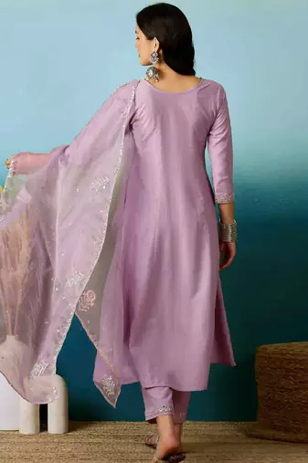 Women's silk blend floral embroidered lavender kurta pant set with organza dupatta