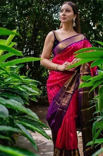Rani pink silk blend banarasi jaquard designer saree with blouse