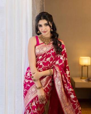 Rani pink silk blend banarasi jaquard designer saree with blouse 1