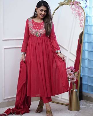Women's chinon silk floral embroidered maroon kurta pant set with chanderi dupatta 3