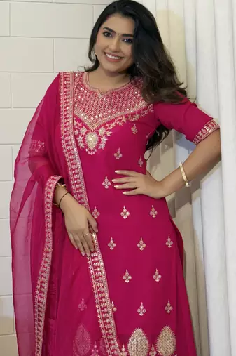 Women's georgette silk floral embroidered pink kurta pant set with net dupatta