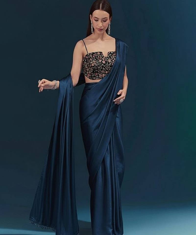 Midnight blue velvet pre draped saree set