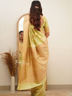 Light yellow silk blend banarasi jaquard designer saree with blouse 2