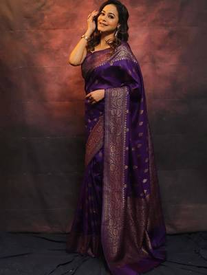 Purple silk blend banarasi jaquard designer saree with blouse 3