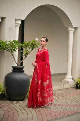 red color jute art silk saree with blouse 5