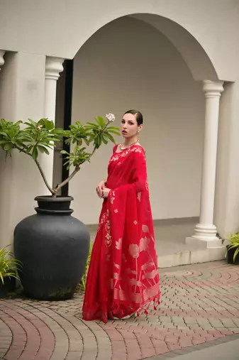 red color jute art silk saree with blouse
