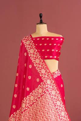 pink color art silk saree with printed blouse 2