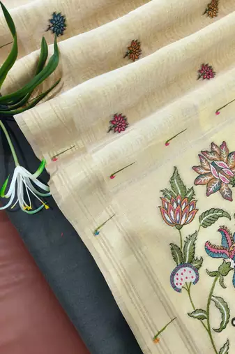 cream color cotton saree with contrast blouse