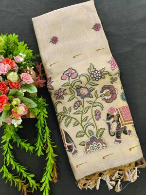 cream color cotton saree with contrast blouse 3