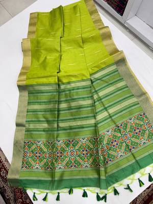 green color khadi art silk saree with contrast blouse 3