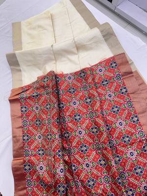white color khadi art silk saree with contrast blouse 3