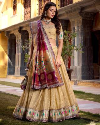 CREAM Women's Simmer Organza Lehenga Choli with Zari Weaving Work, Paithani Jacquard Silk Dupatta 2