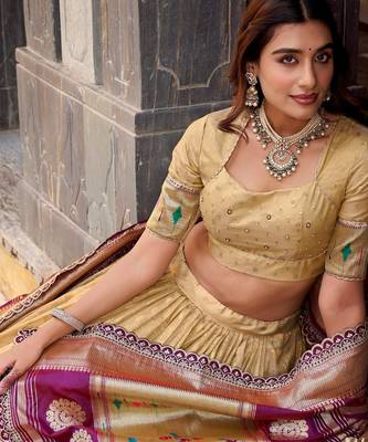 CREAM Women's Simmer Organza Lehenga Choli with Zari Weaving Work, Paithani Jacquard Silk Dupatta 3