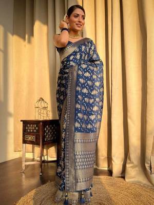 Blue silk blend banarasi jaquard designer saree with blouse 2
