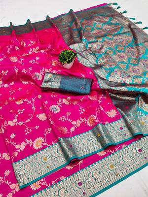 pink soft silk blend saree with zari weaving meenakari design 2