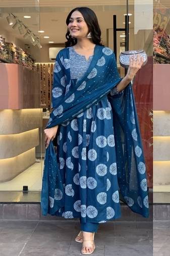 Morpich rayon embroidered designer kurta set with dupatta