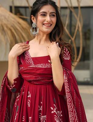 Maroon rayon printed designer kurta set with dupatta 3