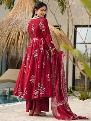 Maroon rayon printed designer kurta set with dupatta 4