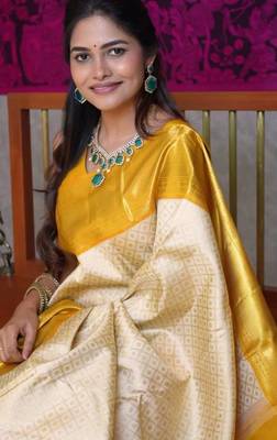 Light yellow silk blend banarasi jaquard designer saree with blouse 2