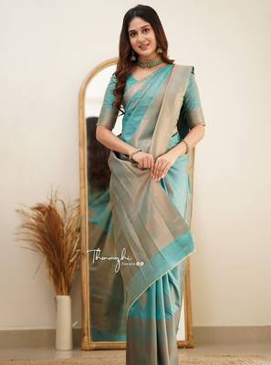 Turquoise silk blend banarasi jaquard designer saree with blouse 2