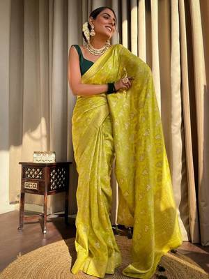 Yellow silk blend banarasi jaquard designer saree with blouse 3