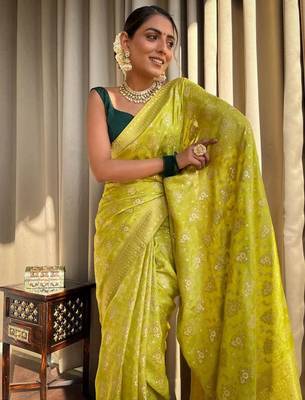 Yellow silk blend banarasi jaquard designer saree with blouse 4