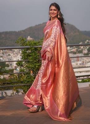 Baby pink silk blend banarasi jaquard designer saree with blouse 4