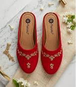  women embellished ethnic mules canvas upper with embroidered pattern