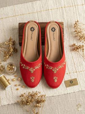  women embellished ethnic mules canvas upper with embroidered pattern 3