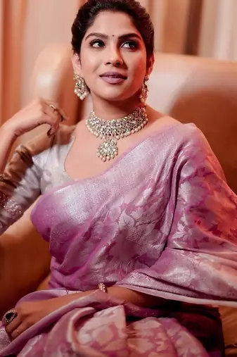 Pink silk blend banarasi jaquard designer saree with blouse