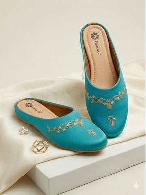  women embellished ethnic mules canvas upper with embroidered pattern 4