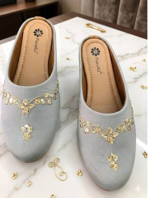  women embellished ethnic mules canvas upper with embroidered pattern 4