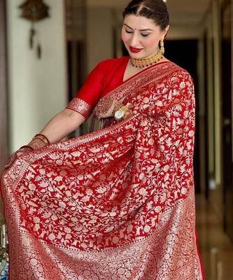 Red silk blend banarasi jaquard designer saree with blouse 2