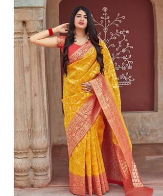 Yellow silk blend banarasi jaquard designer saree with blouse 4
