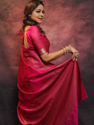 Pink silk blend banarasi jaquard designer saree with blouse 4