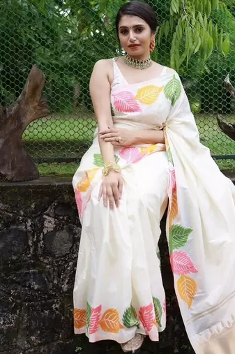 Off white silk blend banarasi jaquard designer saree with blouse