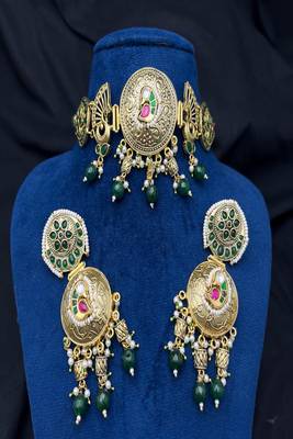Antique gold kundan choker necklace set with green beads|indian bridal rajwadi jadau jewelry 2