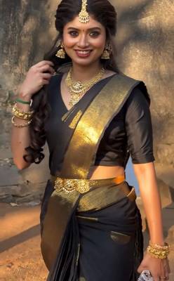 Black silk blend banarasi jaquard designer saree with blouse 4