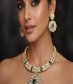 Victorian kundan polki choker necklace set with emerald green stones