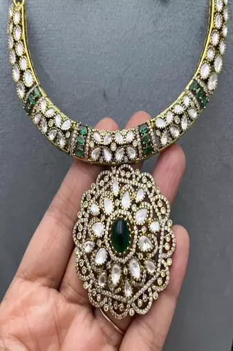 Victorian kundan polki choker necklace set with emerald green stones