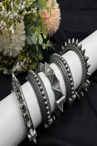 Oxidized silver tribal bangle | boho screw lock kada, set of 5