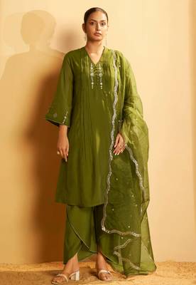 Olive green embroidered suit set with dupatta 1