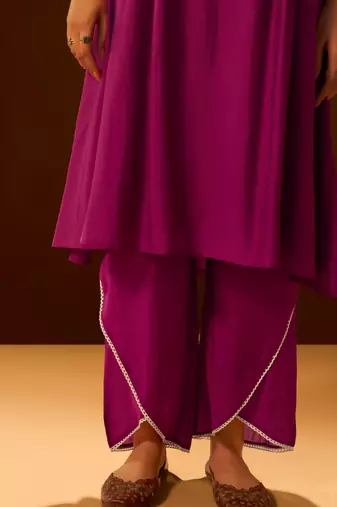 Mauve-pink embroidered suit set with dupatta