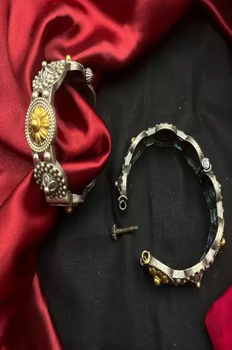 Oxidized silver floral kada bracelet, dual toned indian tribal statement bangle, vintage ethnic festival jewelry
