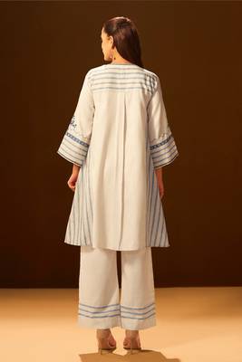 White and blue embroidered cotton coord set 2