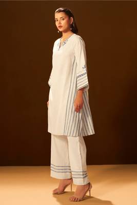 White and blue embroidered cotton coord set 3
